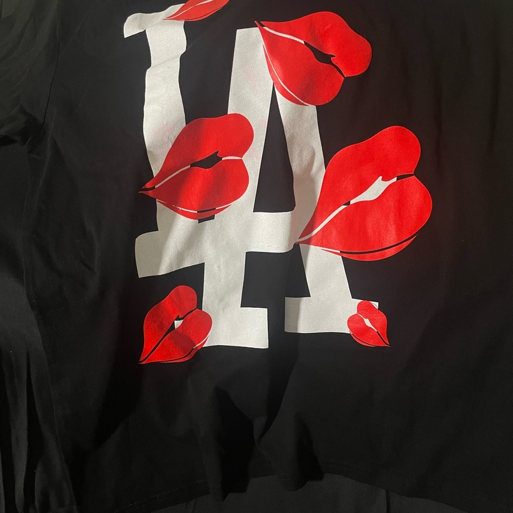 La Ropa LA tee official